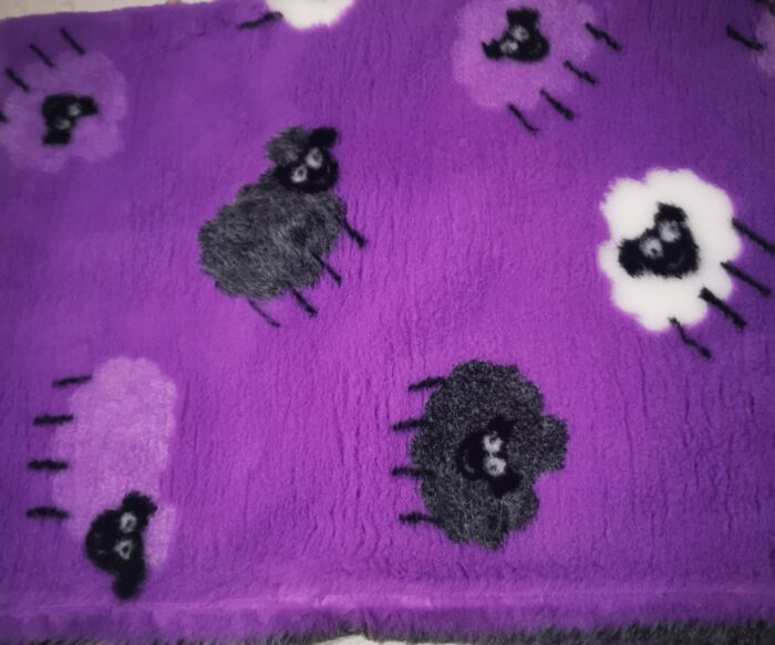 VET BEDDING, no. 8, vain 4kpl.