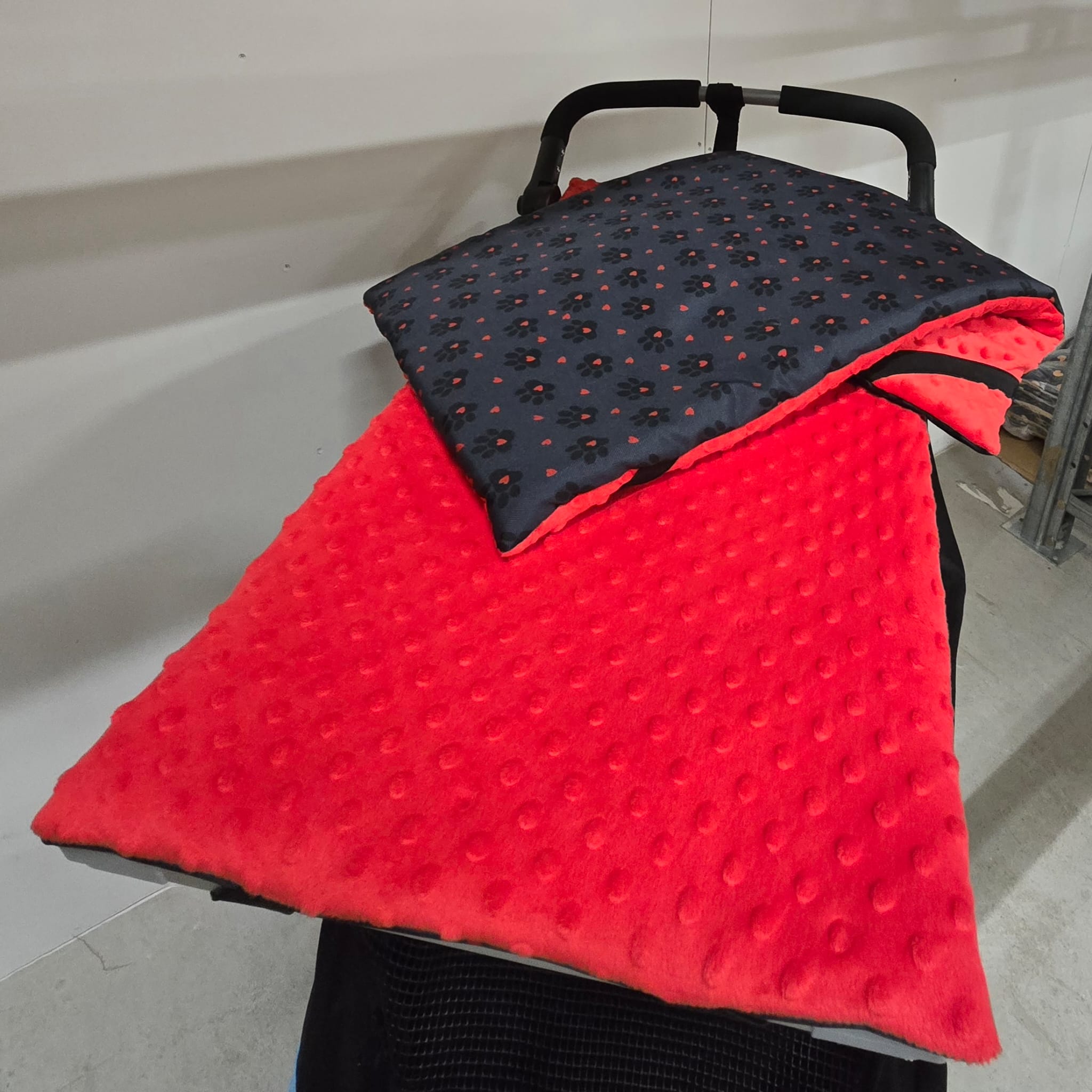 Petstro Trimmipöydän Soft Mat-matto, Red - Image 2